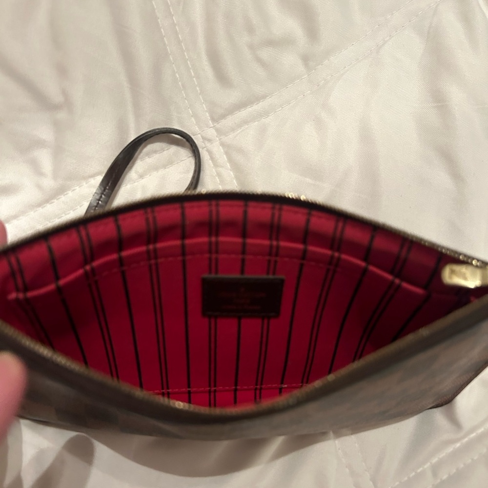 LV clutch bag - Picture 4 of 6